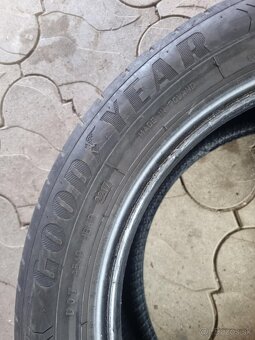 225/50R17 goodyear - 4