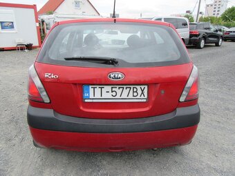 Kia Rio 1.4 LX - 4