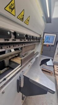 LVD DYNA-PRESS 24/12 PLUS ohraňovací lis s GO - 4