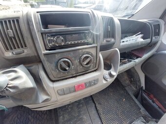 Peugeot Boxer 2.2 - 4