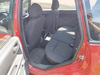 Mitsubishi Colt 1.1 2010 - 4