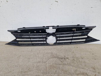 VW Passat B8 15- Maska - 4