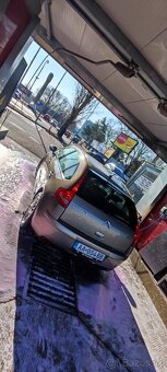 Citroën C4 1.6 HDi 66 kW, 2010 – spoľahlivé a úsporné auto
- 4