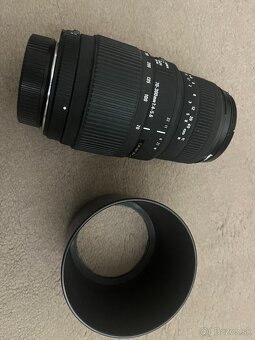 Sigma 70-300mm f4-5,6 APO DG Macro pre Nikon objektív - 4