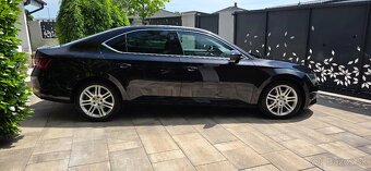 Škoda Superb 2.0 TDI SCR Live Plus DSG - 4