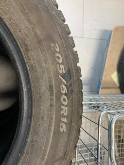 Zimné pneu 205/60 r16 - 4