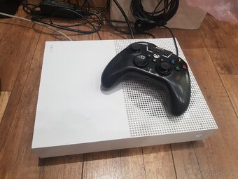 XBOX One S 1TB DIGITAL - 4