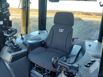 Caterpillar D6N LGP - 4