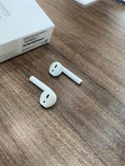 AirPods 1 - 4