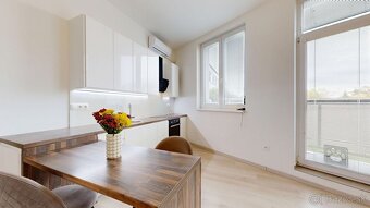 PINK Reality – Prenájom 2-izbového bytu so záhradkou v centr - 4