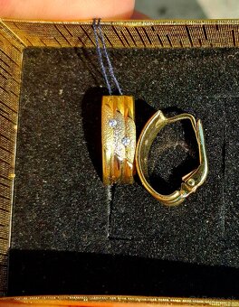 Zlate nausnice kamienky - 4