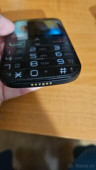 Alcatel tlačítkový mobilný telefón - 4