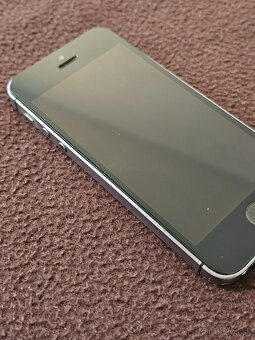 iPhone SE - 4