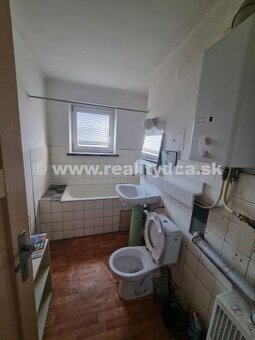 Predáme 2-izbový byt v Dubnici nad Váhom - 4