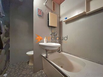 Rezervované - Garsónka Jilemnického : Slnko, výhľad a nízke - 4