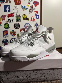 Jordan 4 - 4