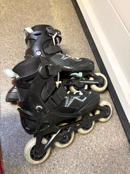 Predám kolieskové korčule EU32-35, - 4