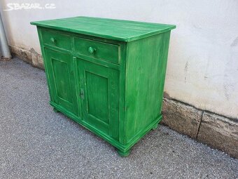 STAROŽITNÝ SPODEK-SKŘÍNKA V PATINĚ PO RENOVACI - 4