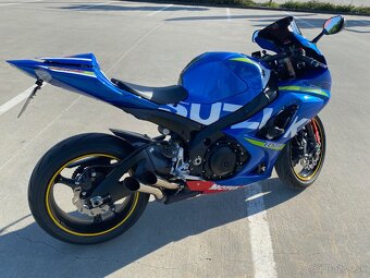 Suzuki GSX-R 1000 K8 - 4