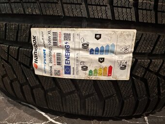 original kola Audi RSQ8 RS sQ8 q8 r23 4M8601025BJ - 4