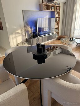 Dizajnový jedálenský okrúhly stôl 120cm čierny - 4