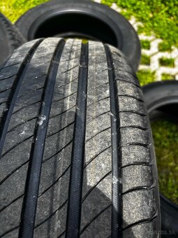 Michelin Primacy 4 215/65 R 17 - 4