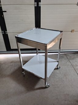 Nerezový pracovný stôl so spodnou policou - 4