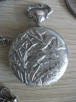 Predám hodinky-cibule polovnícky motív-dovoz Rakúsko. - 4