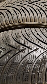 Predám 4ks jazdené zimné 215/60r17-96H Kléber - 4