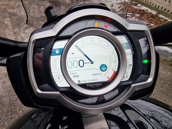 Triumph rocket 3 storm GT - 4