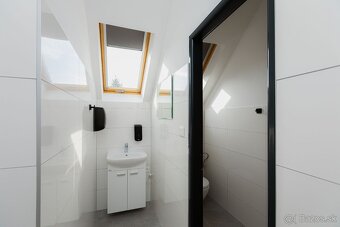 Moderná kancelária v Dolnom Kubíne na prenájom - 4