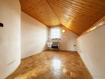 Dom v Strečne s terasou a záhradou - 429 m2 - 4