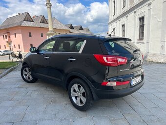Kia Sportage 2.0 CRDI 100kw 4x4 AWD Automat - 4