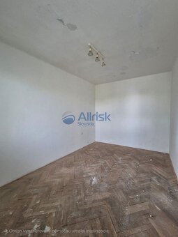 Na predaj 2 izbový byt v centre mesta Šaľa. Pripravený na re - 4