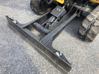 minibager 2,0t -Caterpillar 301.7D-840mth•13.8kW• - 4