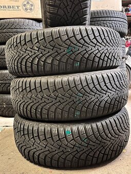 4ks. 205/60 R16 92H ZIMNÍ pneu - jak nové - 4
