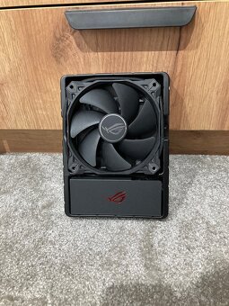 Predám PC ventilátory - Asus, Artic, Fractal - 4