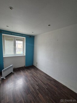 Predám 3 iz. byt na ul. Priateľstva v Komárne - 4