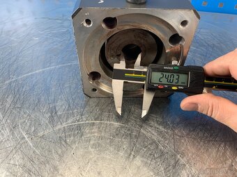 Planetova prevodovka k servomotoru i=10 - 4