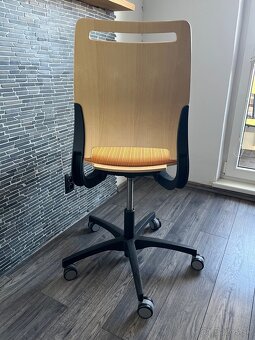 Ergonomická stolička XACT kancelárska drevená - 4