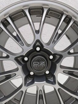 BMW 1, 3, X3 alu disky 8x18 5x120 ET40 OZ Racing - 4