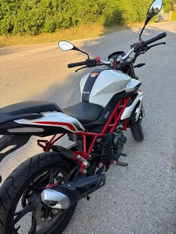 Benelli BN 125 - 4