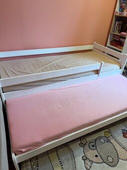 Detská posteľ s pristelkou a zábranou, matracmi - 4