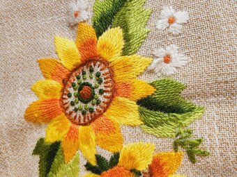 2 kusy krásnych ozdobných obliečok na vankúše 40x40 - 4