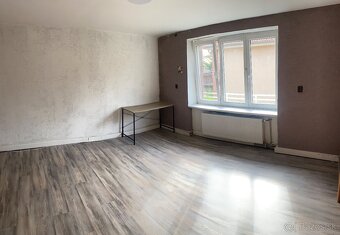 PREDAJ 3 IZB BYT NITRA- SPOJOVACIA UL., KALVÁRIA - 4