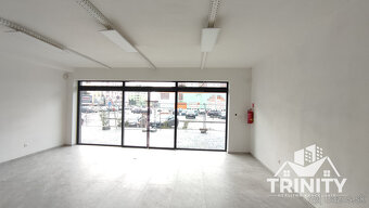 Na prenájom obchodný priestor v novostavbe Star-Residence v - 4