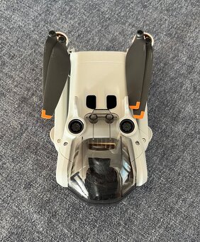 Dron DJI MINI 3 PRO - 4