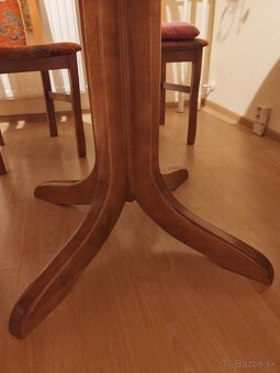 Jedálenský stôl a stoličky - 4