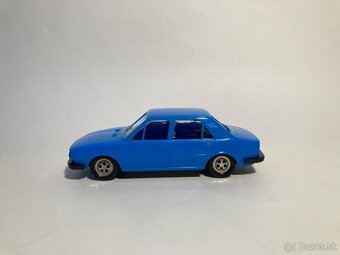 Stara hracka - 4