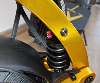 Elektrická kolobežka Kaabo MANTIS king GT - 4